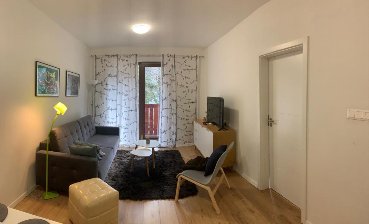Apartman Jelen Chopok Juh-Trangoska ตาเล ภายนอก รูปภาพ